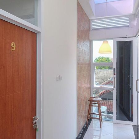 Reddoorz Syariah @ Tlogosari Semarang Hotel Alastuwo Exterior photo