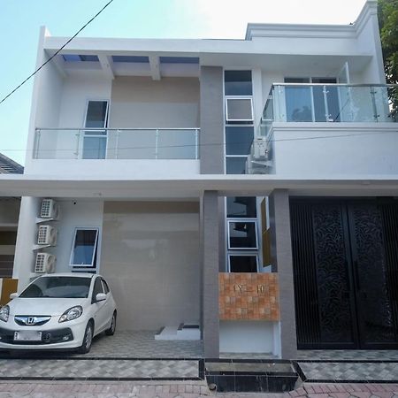 Reddoorz Syariah @ Tlogosari Semarang Hotel Alastuwo Exterior photo