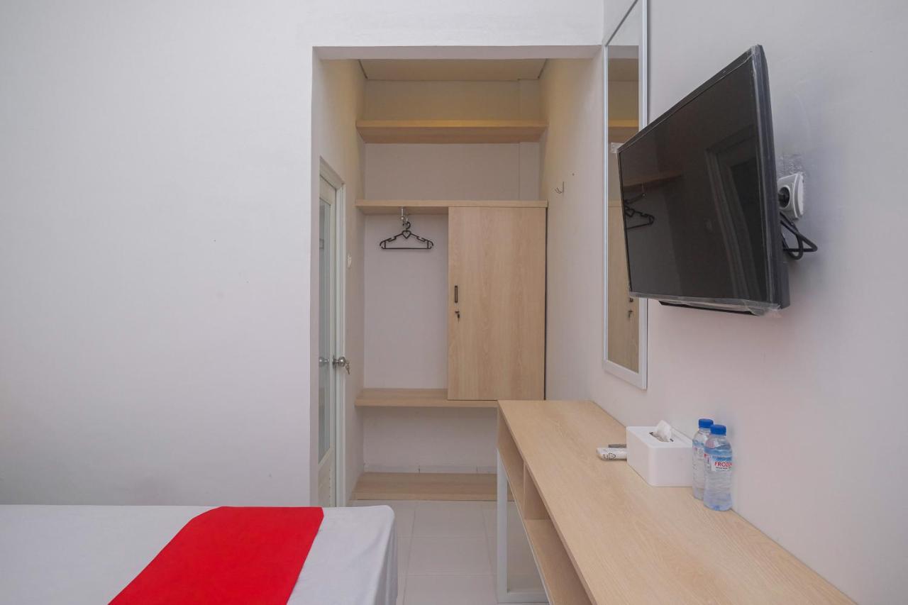 Reddoorz Syariah @ Tlogosari Semarang Hotel Alastuwo Exterior photo
