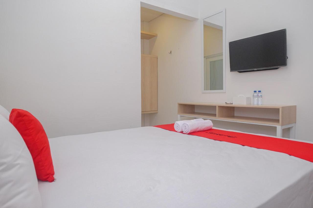 Reddoorz Syariah @ Tlogosari Semarang Hotel Alastuwo Exterior photo